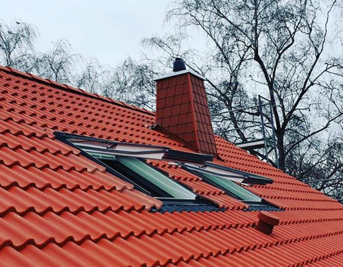 Dachfenster - Roto und VELUX | Einbau durch die Zimmerei und Dachdeckerei Höke aus Bielefeld